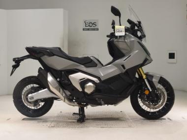 Honda X-ADV750-2