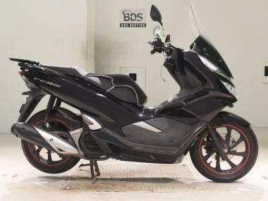 Honda PCX150-3a