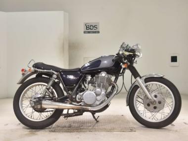 Yamaha SR400-2
