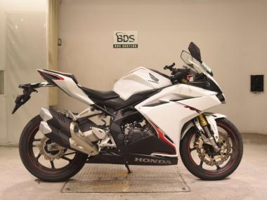 Honda CBR250RR-2a