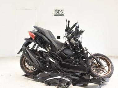 Honda Forza -6