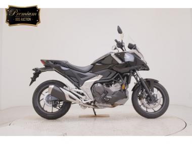 Honda NC750XD-3