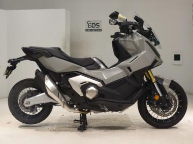 Honda X-ADV750-2