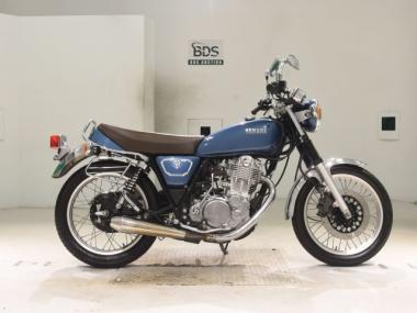 Yamaha SR400