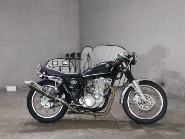 Yamaha SR400-1