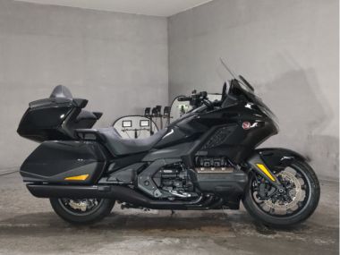 Honda GL1800 Tour Dct
