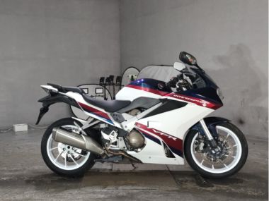 Honda VFR800F