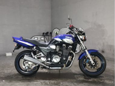 Yamaha XJR1300
