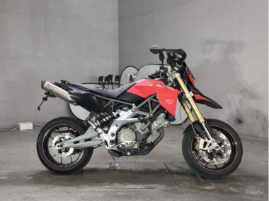 Aprilia Dorsoduro 750