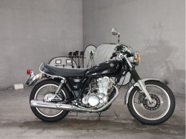 Yamaha SR400-1