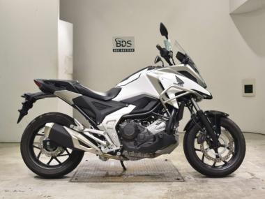 Honda NC750X-3