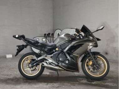 Kawasaki Ninja400