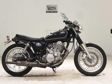 Yamaha SR400