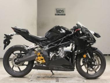 Honda CBR250RR-2a