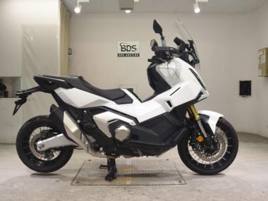 Honda X-ADV750-2
