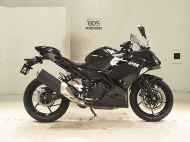 Kawasaki Ninja400-2