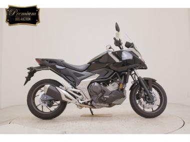 Honda NC750XD-3