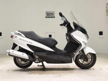 Suzuki Burgman200