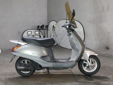 Honda Lead 100