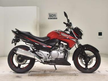 Suzuki GSR250