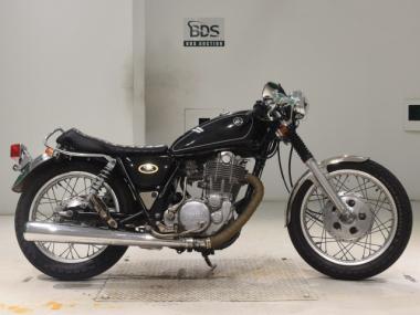 Yamaha SR400
