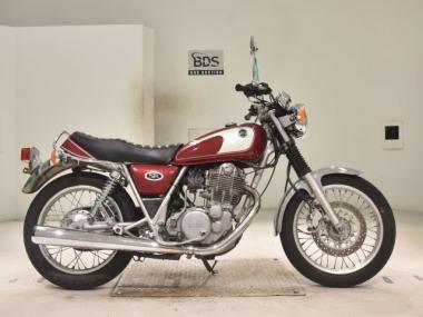Yamaha SR400