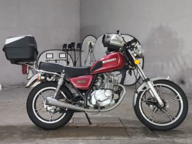 Suzuki GN125H