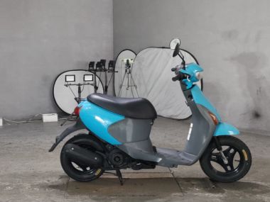 Suzuki Let's4