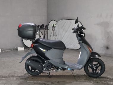 Suzuki Let's4