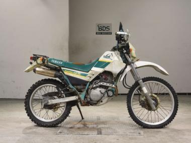 Yamaha Serow 225