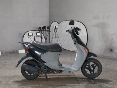 Suzuki Let's4