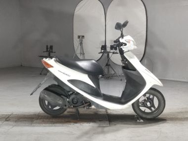 Suzuki Address V50