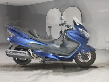 Suzuki Skywave 250s