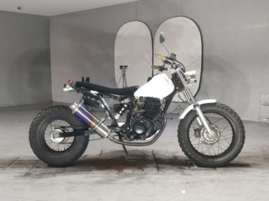 Yamaha TW200