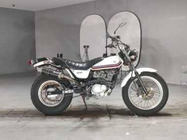 Suzuki Van Van 200