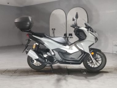 Honda ADV160