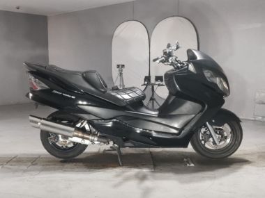 Suzuki Skywave 250s