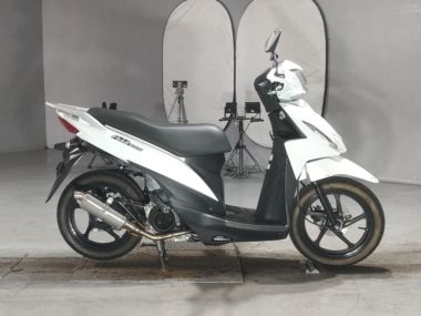 Suzuki Address V110