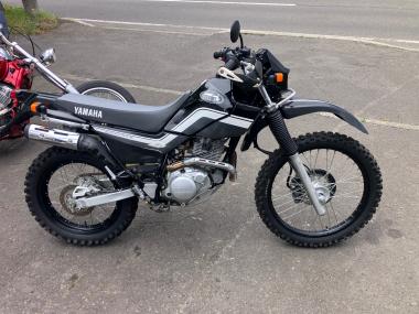 Yamaha Serow 225