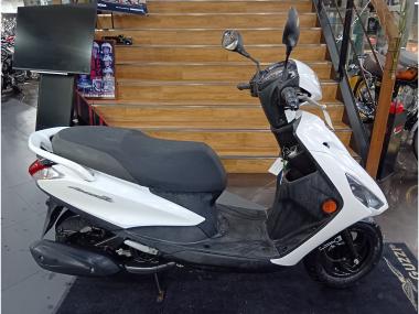 Yamaha Axis Z