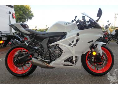 Yamaha Yzf-R7