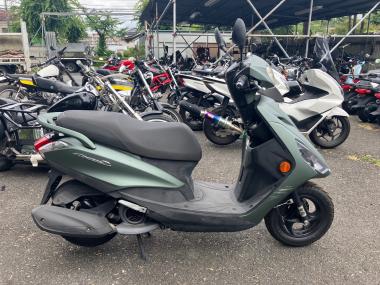 Yamaha Axis Z