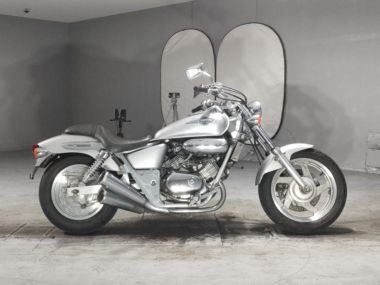 Honda Magna 250