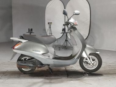 Honda Lead 100