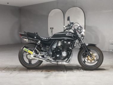 Kawasaki ZRX400