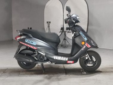 Yamaha Axis Z