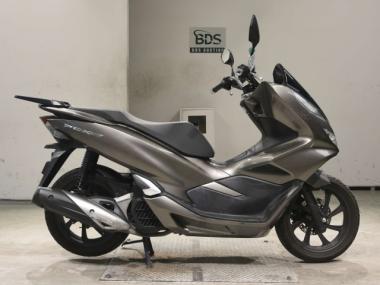 Honda PCX150-3a