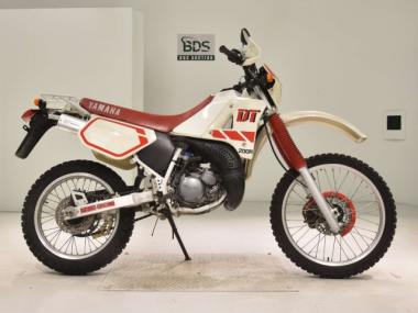 Yamaha DT200R