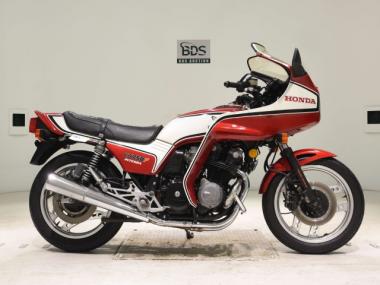 Honda CB750 Integra