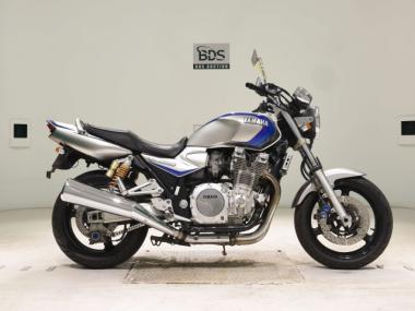 Yamaha XJR1300